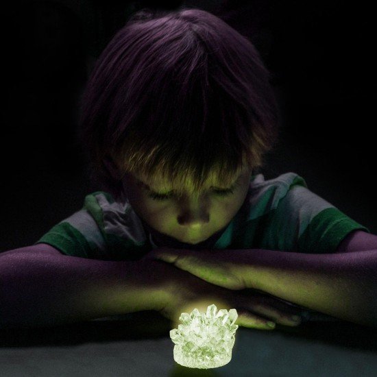 National Geographic Glow-in-The-Dark Crystal Growing Lab - DIY Crystal Creation