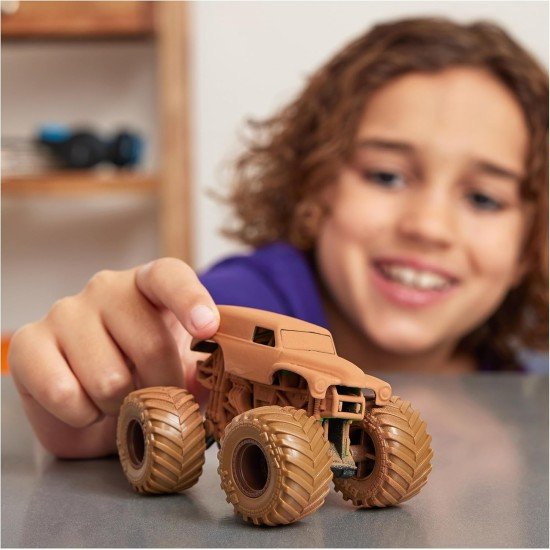Monster Jam – Mystery Mudders (1:64)