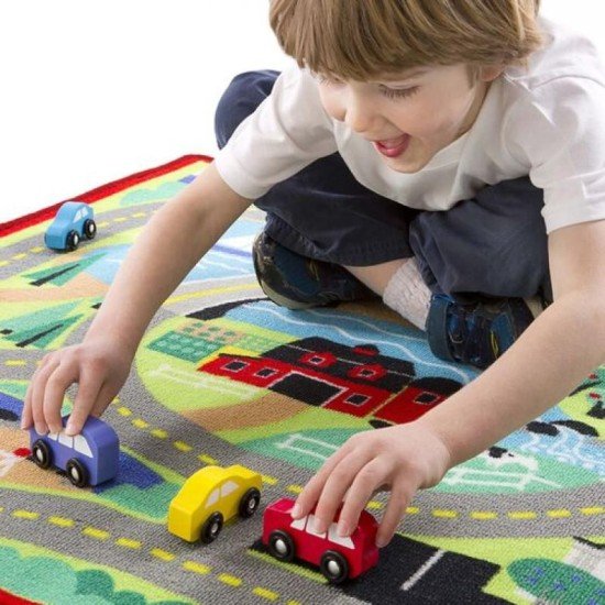 Melissa & Doug Round The Town Road Rug & Car Set