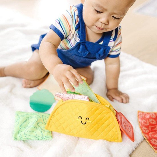 Melissa & Doug Multi-Sensory Soft Taco Fill & Spill 