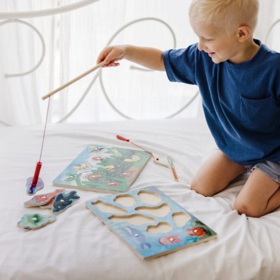 Melissa & Doug Magnetic Fishing Game