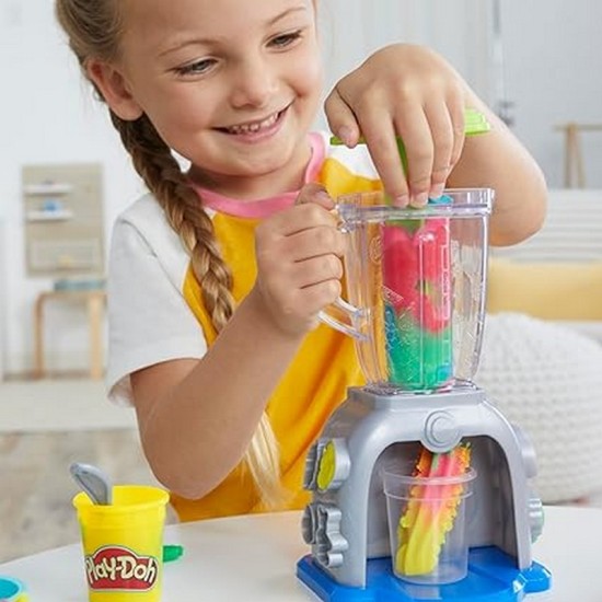 PlayDoh Swirlin Smoothies Toy Blender Playset