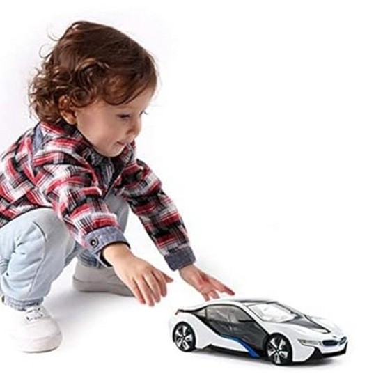 RC BMW i8